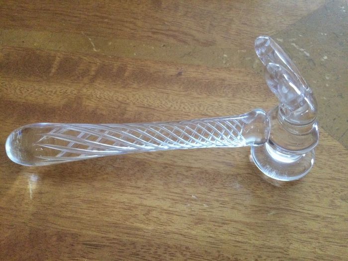Glass Clawhammer.