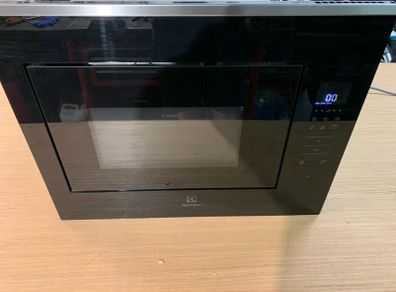 Microwave, grill and oven