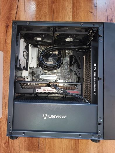 Gaming PC R7 9700x RX 9060xt 16gb
