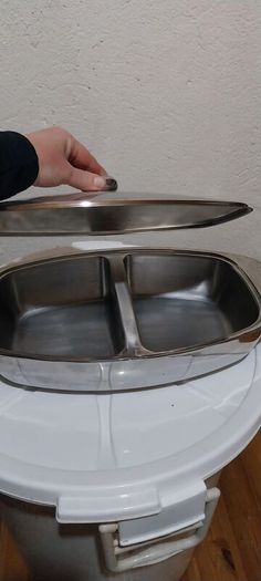 serving dishes