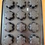 Les Creuset snowflake cupcake Image 2