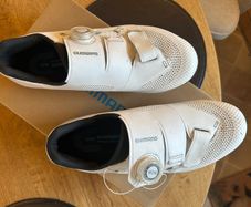 Ladies cycling shoes