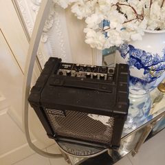 Roland cube guitar amplifier