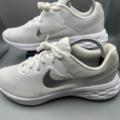 Nike Womens Revolution 6 NN White/Metallic Silver Training Shoes Size 8 EU 42.5