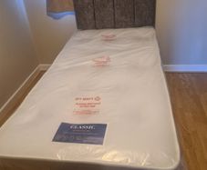 Singe bed with mattress