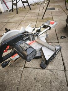 sliding mitre saw