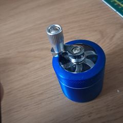 Solid Steel Pocket Grinder
