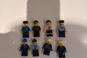 lego police minifigures x 8