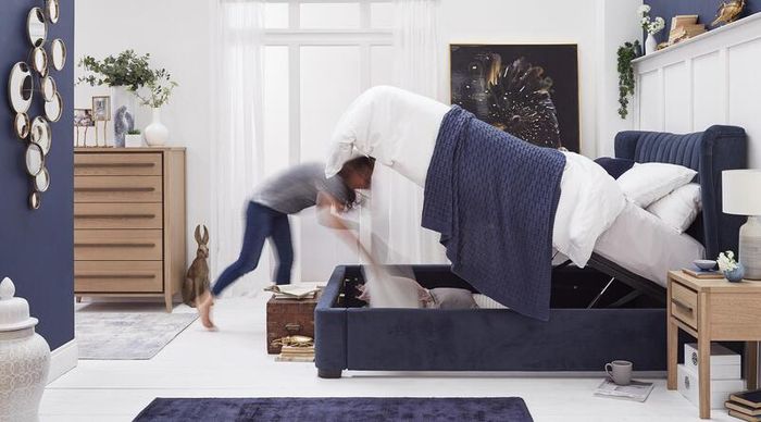 Caseys Furniture Amelia King Size Ottoman Bed Frame with Storage