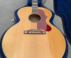 gibson j-185 acoustic guitar