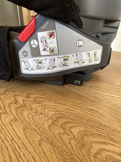 2 Britax Romer car seats