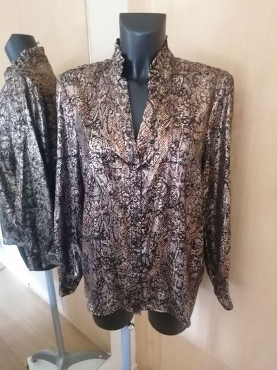 Women's Blouse NWT SIZE 14