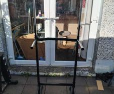 Pull up and tricep dips rack.