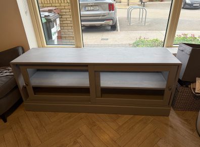 tv cabinet