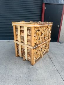 Kiln-dried logs