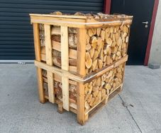 Kiln-dried logs