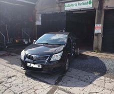 2010 toyota avensis 2.0 d4d breaking