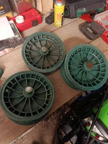 Wheel barrow wheels