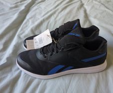 Reebok Stridium Size 9