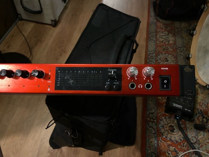 Focusrite Clarett 8Pre Thunderbolt with case