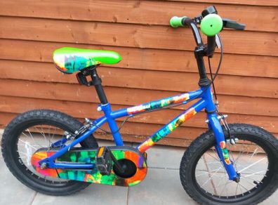 Kids apollo bike size 16 inch wheels