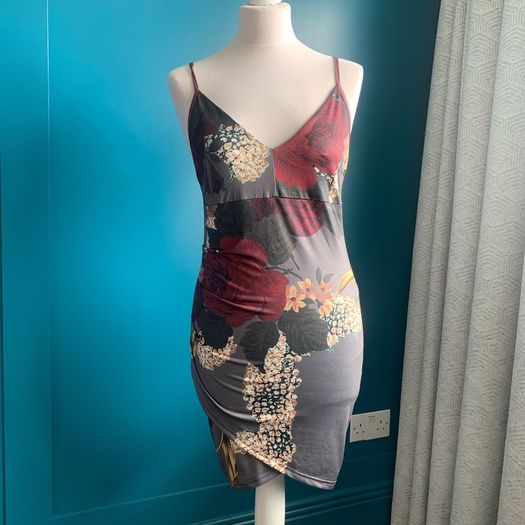 Floral print mini dress. Size S