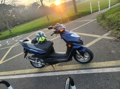 Suzuki Katana ay 50cc