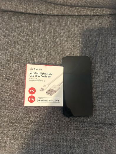iPhone 13 black 128gb, unlocked 100% battery health