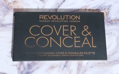 Revolution Cover & Conceal Palette - Medium Dark - New