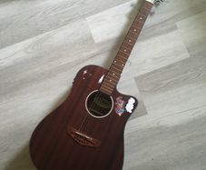 Electro Acoustic Guitar