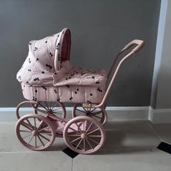 Dolls Pram