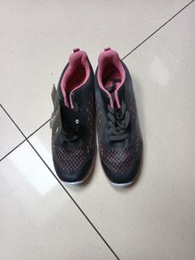 Dunnes Ultra Light Trainers. S..8   B.N.W.T