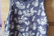 Vest t shirt 5/6 years old barely worn