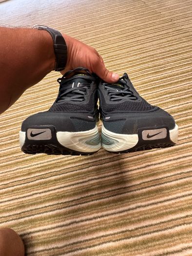 Nike vomero plus run