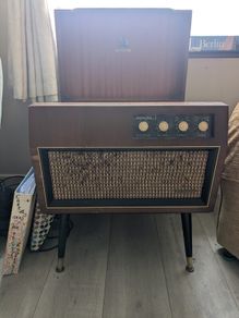 Dynatron record player