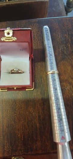 9ct wedding ring and diamond engagement ring