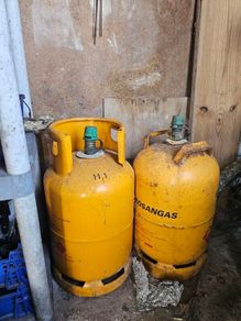 2 Calor gas bottles