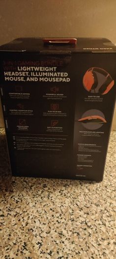 Gaming Headset. Trust Headset and Mouse. Illuminated Mouse
