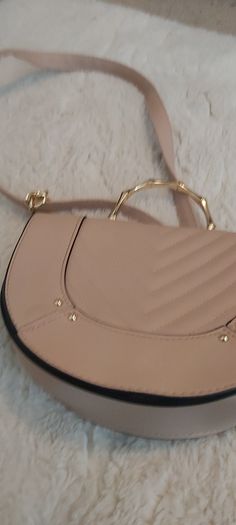 Ladies handbag crossbody