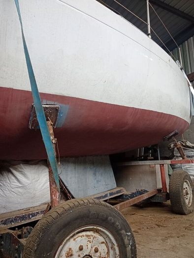 24 ft Sailboat