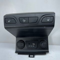 Hyundai Ix35 2015 Heated Seat Switches USB Center Switch panel 933102Y800TAN A2l6b6s
