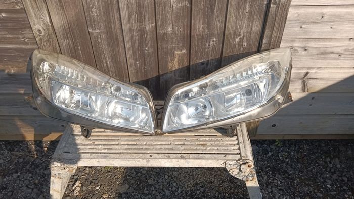 Insignia headlamps