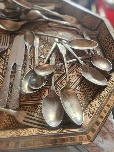 Large Bundle of Vintage Epns and Silver Plated Cutlery