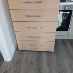 chest  of drawers