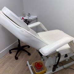 Beauty Recliner Bed