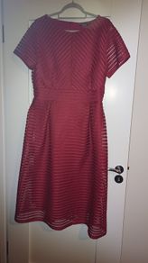 Womans Boohoo Dress woman once