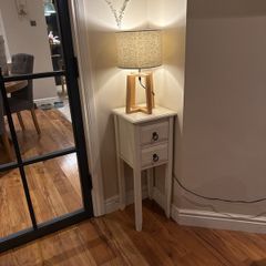 Small lamp stand