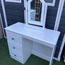 Dressing table with mirror Image 3