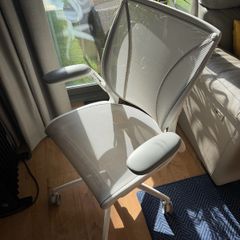 Office swivel chair