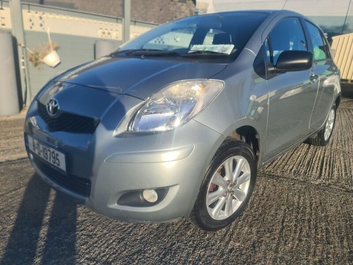Toyota Yaris 2011